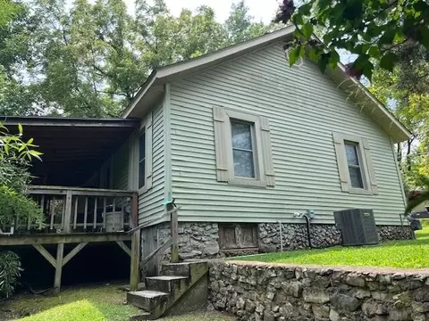 1021 N Pine St, Harrison, AR 72601 photo 3
