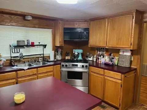 1021 N Pine St, Harrison, AR 72601 photo 11