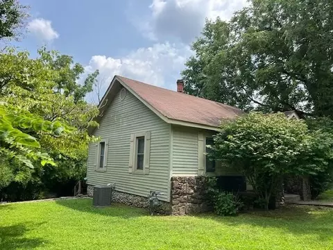 1021 N Pine St, Harrison, AR 72601 photo 2