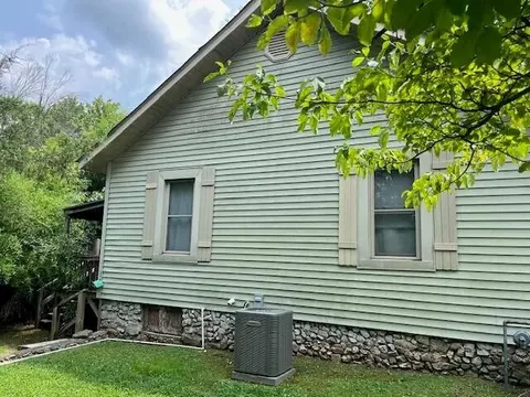 1021 N Pine St, Harrison, AR 72601 photo 4
