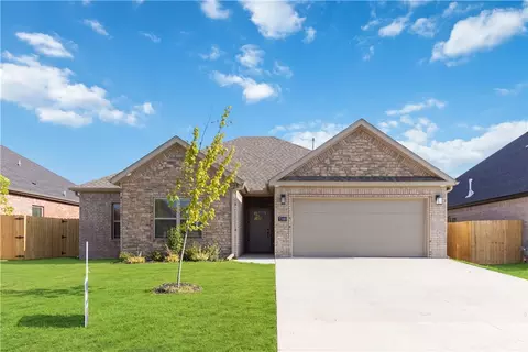7300 SW Walnut Grv, Bentonville, AR 72712