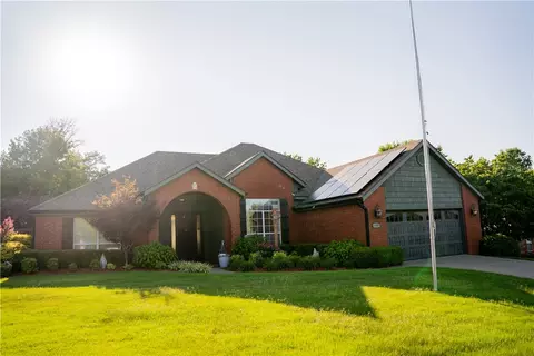 1900 Silverado Pl, Springdale, AR 72762
