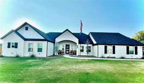 1460 Lee St, Pea Ridge, AR 72751