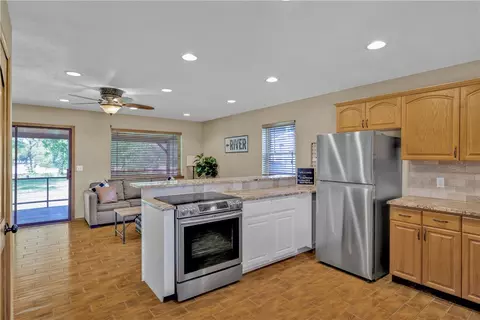 655 Easy St, Noel, MO 64854 photo 16