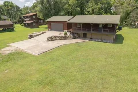 655 Easy St, Noel, MO 64854 photo 5