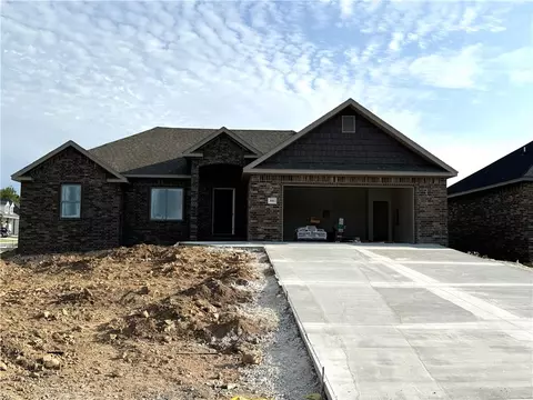 842 Sugar Loaf St, Prairie Grove, AR 72753