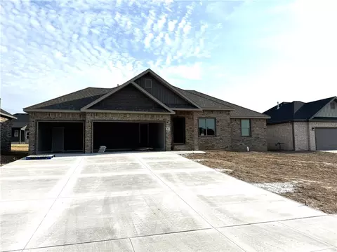 862 Sugar Loaf Rd, Prairie Grove, AR 72753