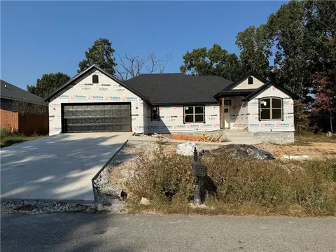 24 Taransay Cir, Bella Vista, AR 72715