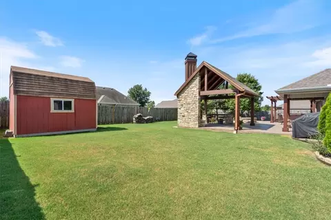 1005 Mitchell Ln, Pea Ridge, AR 72751