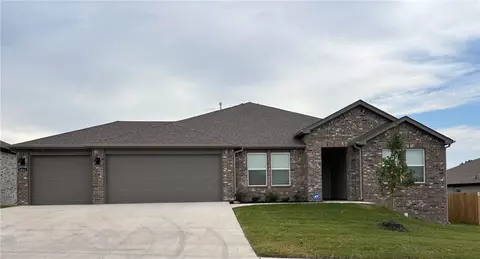 1041 Vista Ave, Prairie Grove, AR 72753