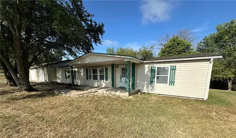 6184 Highway 221, Berryville, AR 72616