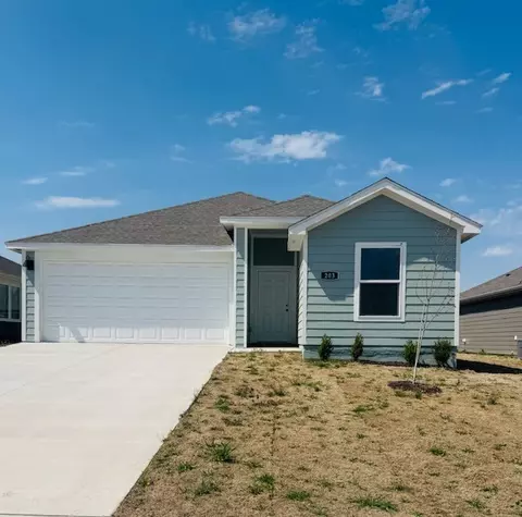 203 NW Bellflower St, Highfill, AR 72734