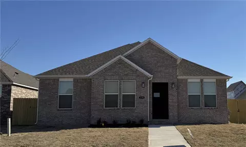 170 S Harrogate St, Fayetteville, AR 72704