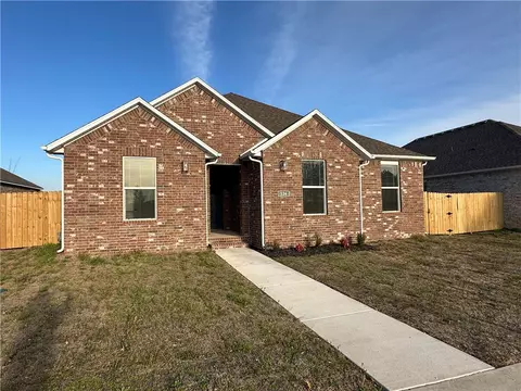136 S Broyles Ave, Fayetteville, AR 72704