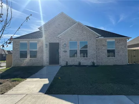 4773 W Aurora St, Fayetteville, AR 72704