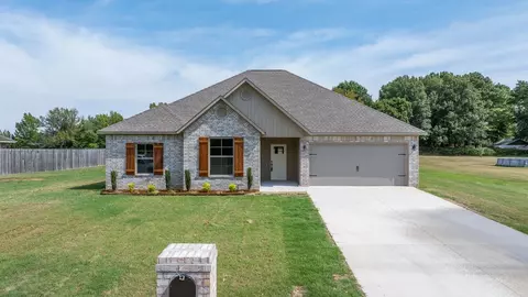 117 Jewel Dr, Mulberry, AR 72947