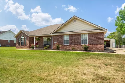 2920 N 56th St, Springdale, AR 72762