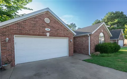 Exterior - 1247 Apache Trl, Springdale, AR 72764 photo 2 of 4