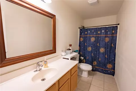 Bath - 1247 Apache Trl, Springdale, AR 72764 photo 2 of 2