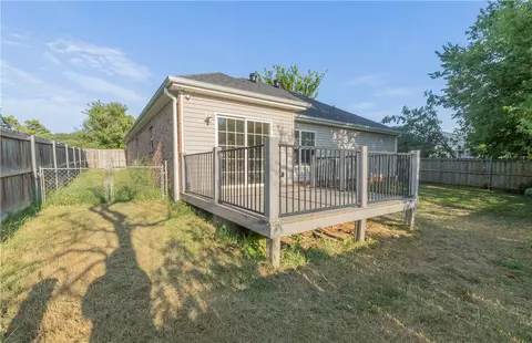 Exterior - 1247 Apache Trl, Springdale, AR 72764 photo 3 of 4