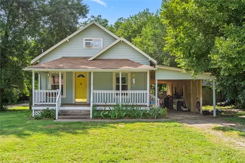 112 Ozark St, Prairie Grove, AR 72753
