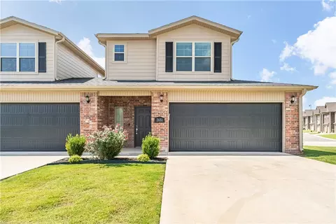 2651 W Everest Ave, Rogers, AR 72758