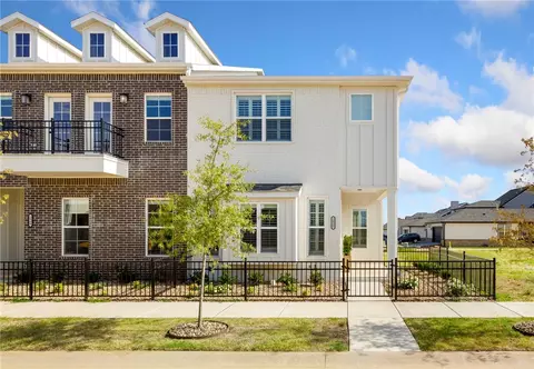 2816 SW Arlington Blvd, Bentonville, AR 72713