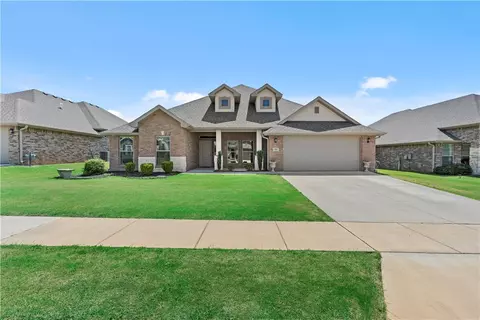 521 Gala Cir, Bentonville, AR 72712