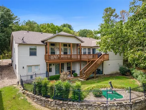16 Luncarty Ln, Bella Vista, AR 72715