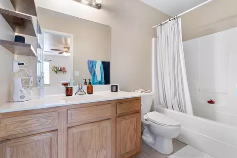 Bath - 699 Cascade Cir, Springdale, AR 72764 photo 1 of 1