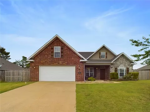 1313 W Fir St, Rogers, AR 72758