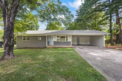 617 Ash St, Fayetteville, AR 72703