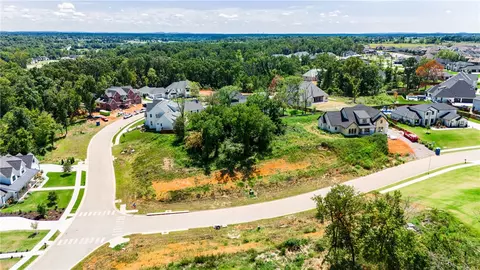 8400 W Migration Way, Bentonville, AR 72713 photo 5