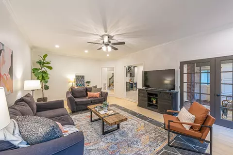 Living - 5501 Bryant Pl, Springdale, AR 72764 photo 2 of 4