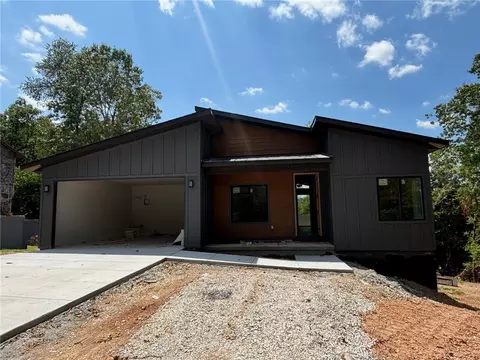 6 Frampton Ln, Bella Vista, AR 72714