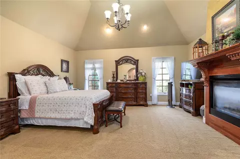Bedroom - 1959 Private Road 1064, Monett, MO 65708 photo 1 of 4