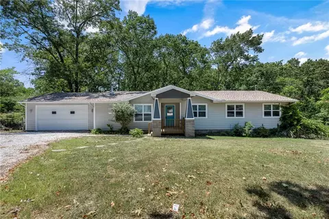 11101 Guyll Ridge Rd, Rogers, AR 72756