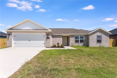 401 Silvaner St, Lowell, AR 72745