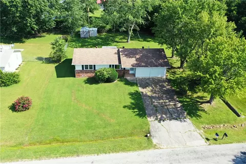 125 Sunny Slope St, Mountain Home, AR 72653