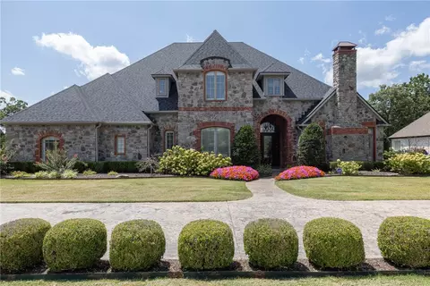 4422 Clear Creek Blvd, Fayetteville, AR 72704