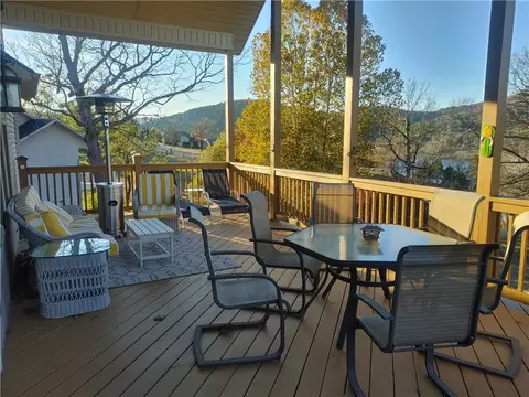 3 Colt Ln, Holiday Island, AR 72631
