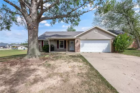 1605 S 20th St, Rogers, AR 72758