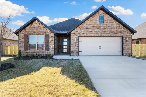 1909 N Bugg St, Pea Ridge, AR 72751