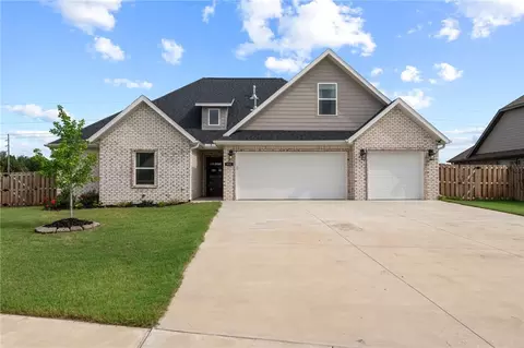 932 Pergola Ave, Springdale, AR 72762