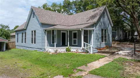 209 Cane Hill St, Van Buren, AR 72956