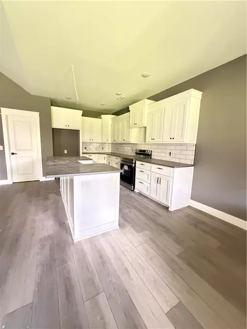 Kitchen - 385 Smith St, West Fork, AR 72774 photo 1 of 1