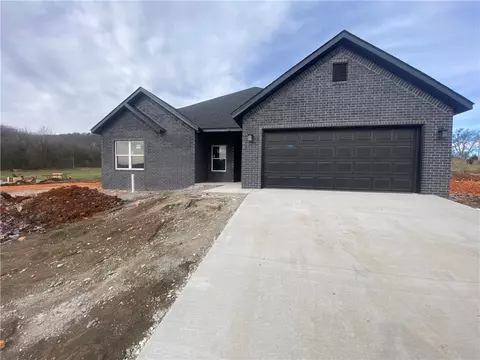 443 Hall St, West Fork, AR 72774