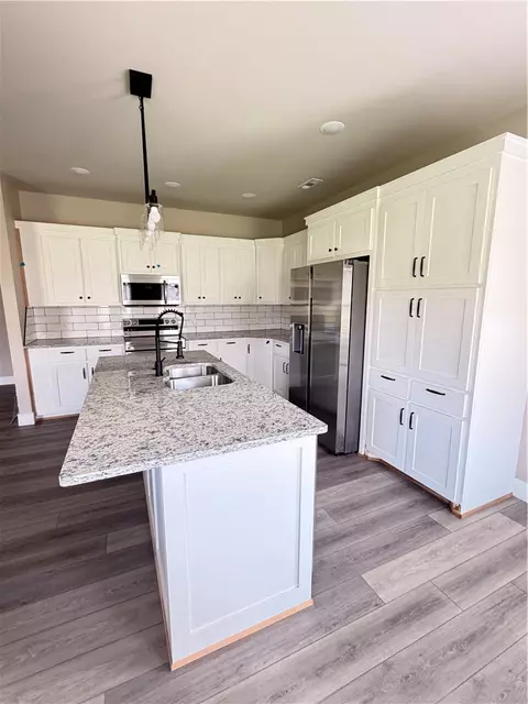 Kitchen - 327 Smith St, West Fork, AR 72774 photo 2 of 3