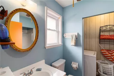 Bath - 703 E Sumac, Rogers, AR 72756 photo 2 of 2
