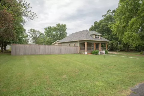 214 E Carnes St, Wheaton, MO 64874 photo 3